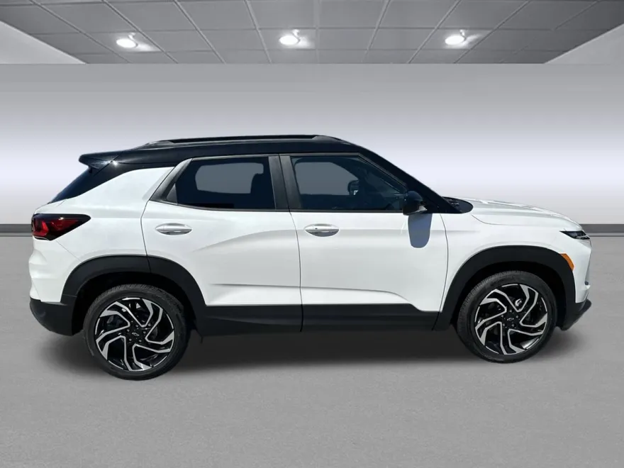 2026 Chevrolet Trailblazer RS photo 1