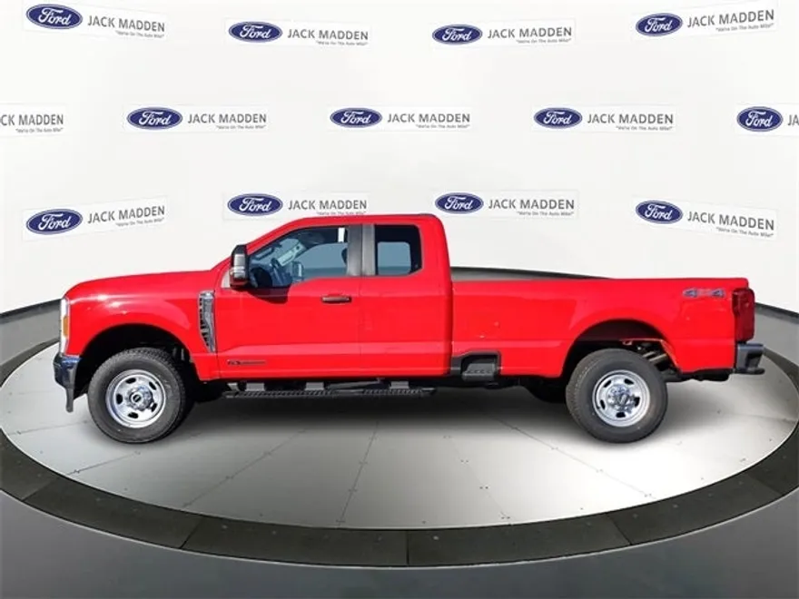 2025 Ford F-350 photo 1