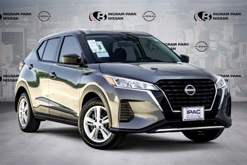 2025 Nissan Kicks Play S photo 1