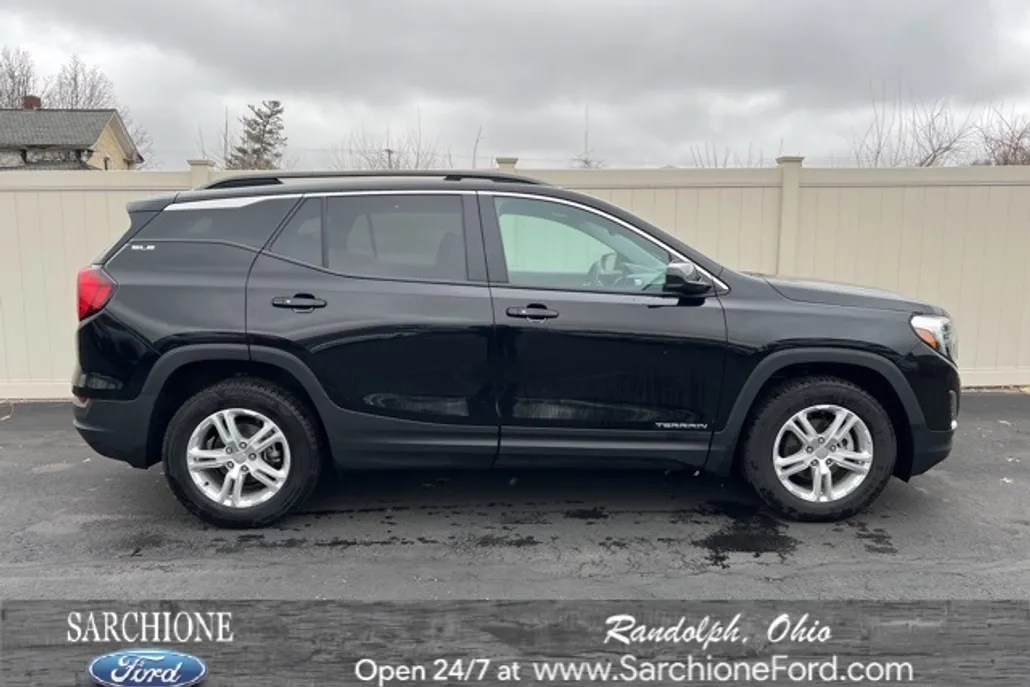 2021 Gmc Terrain SLE photo 1