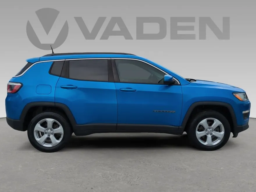 2018 Jeep Compass Latitude photo 1