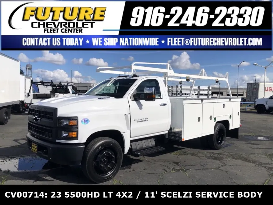 2023 Chevrolet Silverado 5500HD LT photo 1