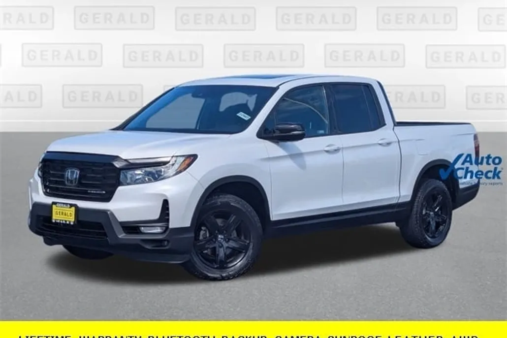 2021 Honda Ridgeline Black Edition photo 1
