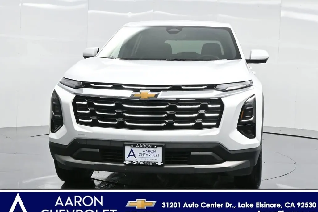 2025 Chevrolet Equinox LT photo 1