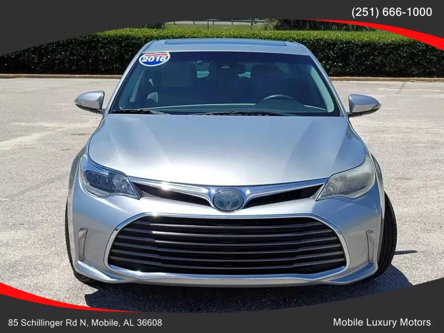 2016 Toyota Avalon Limited Hybrid photo 1