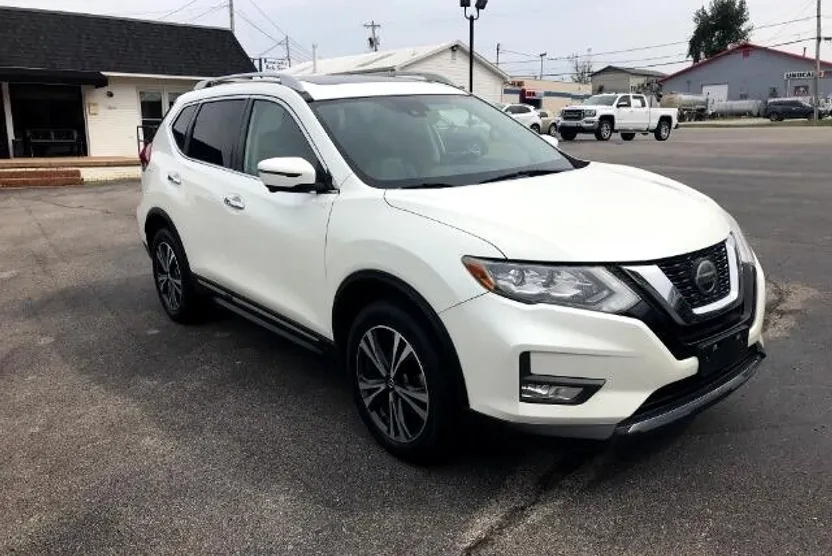 2018 Nissan Rogue SL photo 1