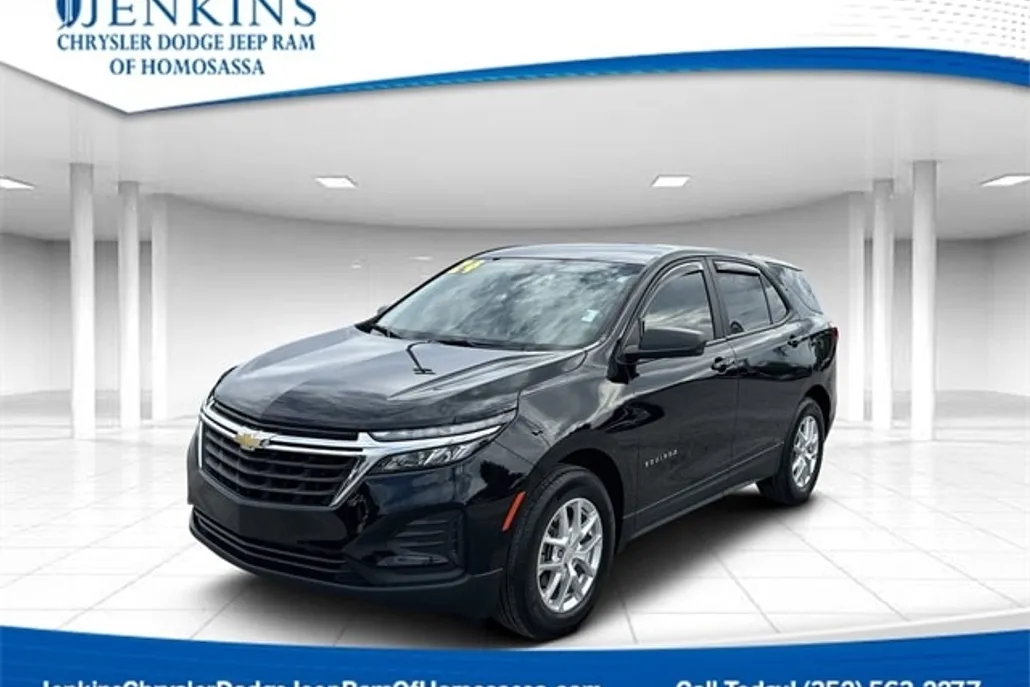 2024 Chevrolet Equinox LS photo 1