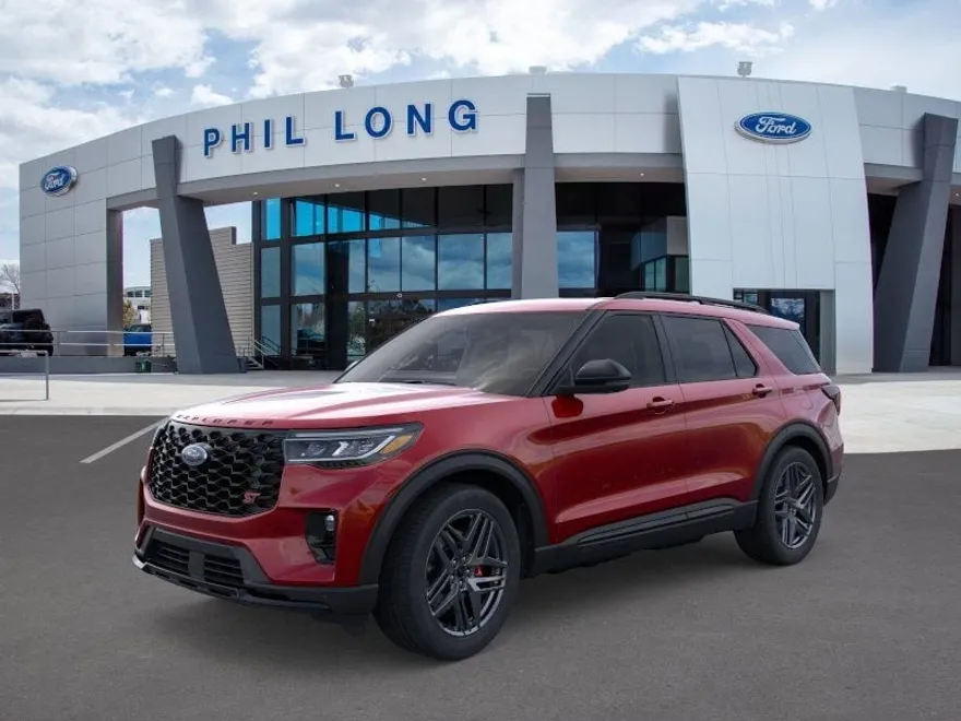 2025 Ford Explorer ST photo 1