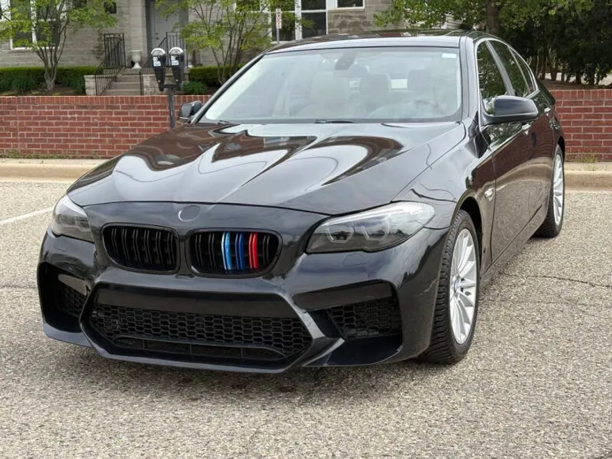2011 Bmw 535i 5-Series photo 1