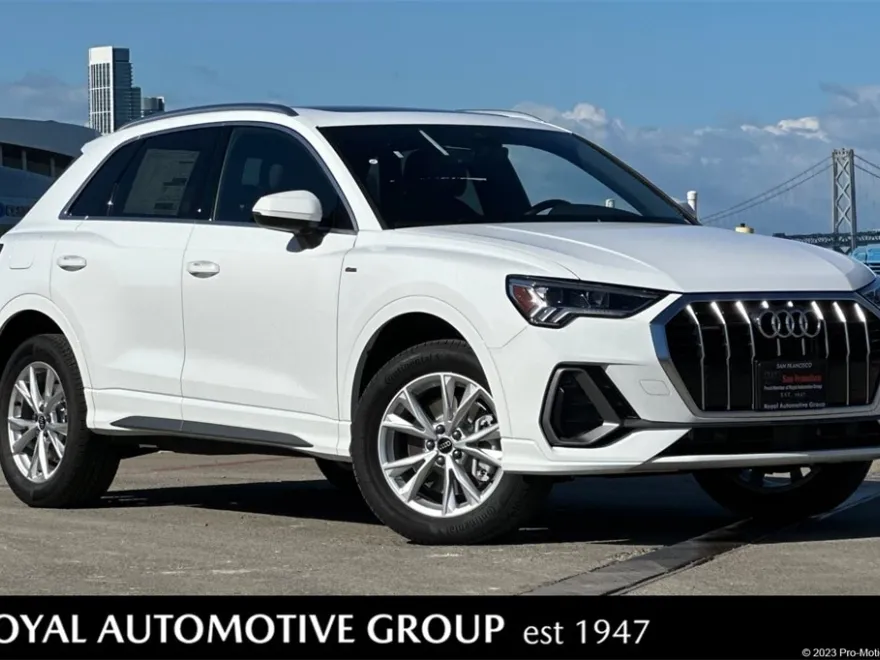 2025 Audi Q3 45 TFSI S line Premium photo 1