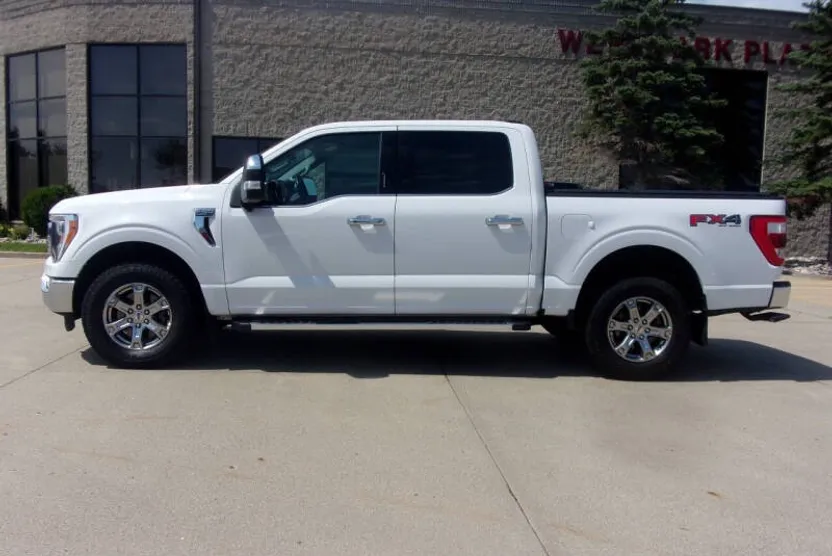 2022 Ford F-150 Lariat photo 1