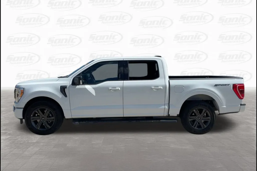 2023 Ford F-150 XLT photo 1