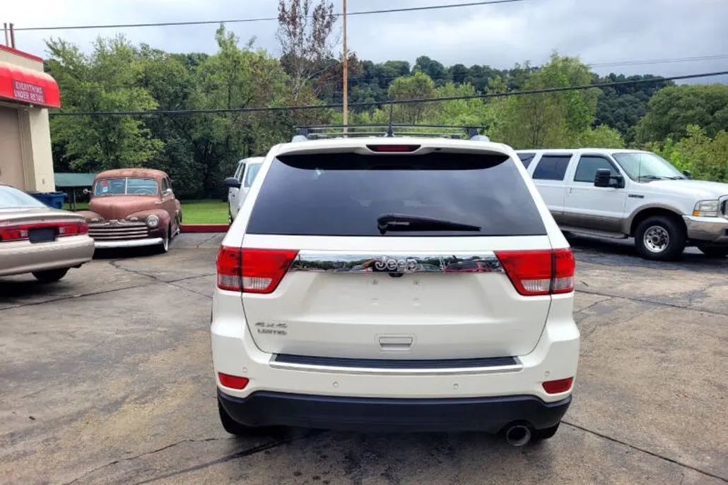 2012 Jeep Grand Cherokee Limited photo 1