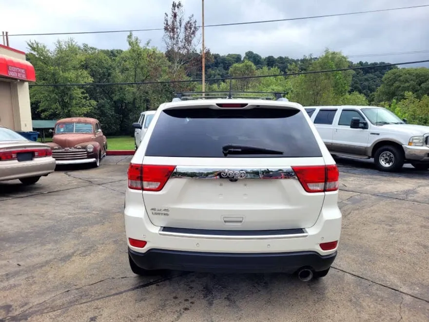 2012 Jeep Grand Cherokee Limited photo 1