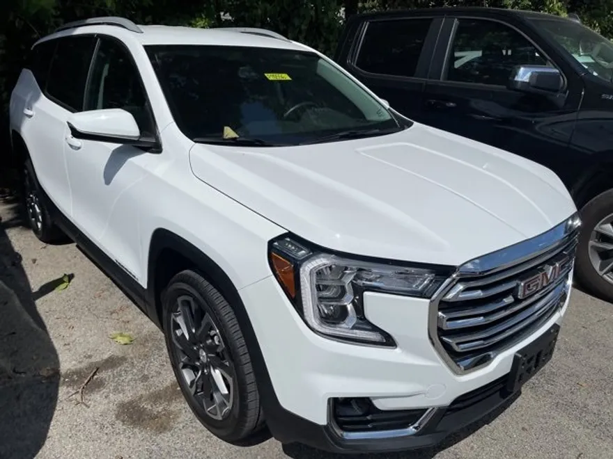 2024 Gmc Terrain SLT photo 1