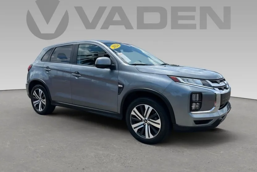2024 Mitsubishi Outlander Sport ES photo 1