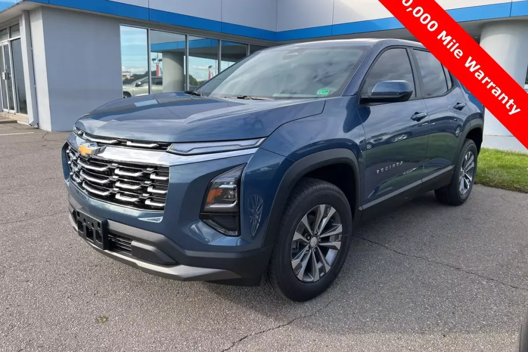 2026 Chevrolet Equinox LT photo 1