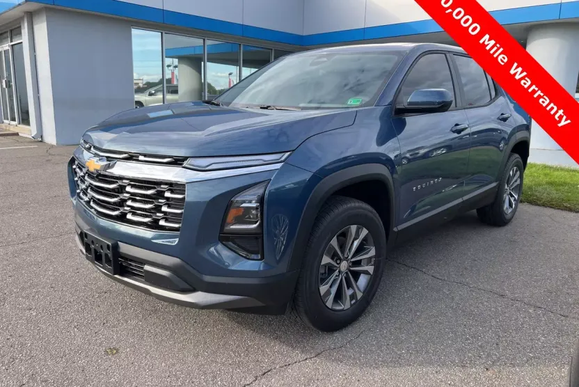 2026 Chevrolet Equinox LT photo 1