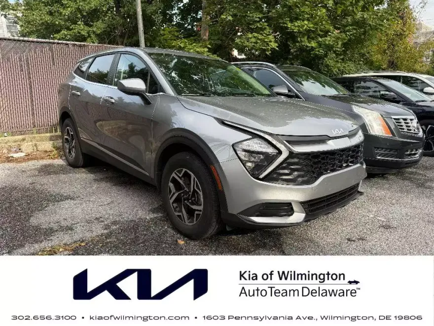 2023 Kia Sportage LX photo 1