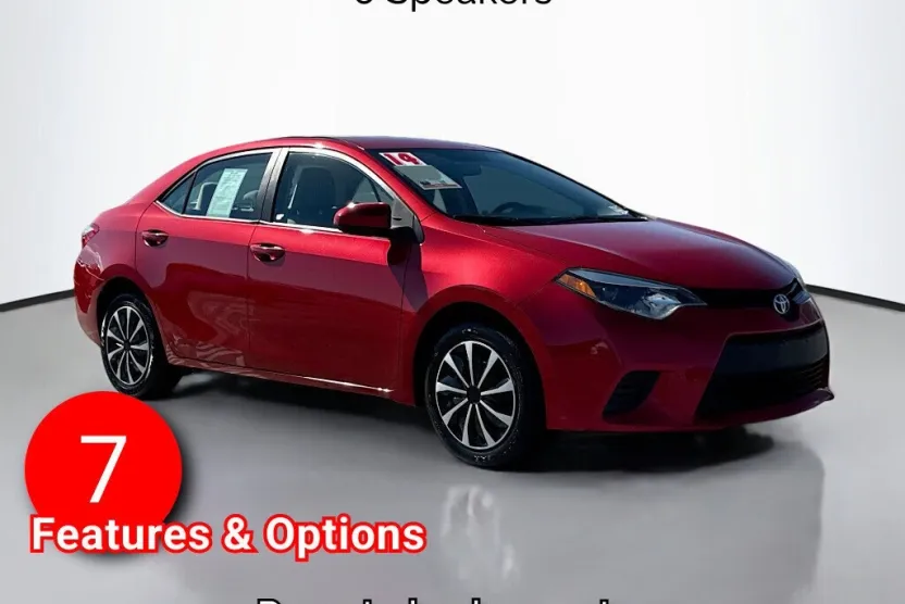 2014 Toyota Corolla LE photo 1