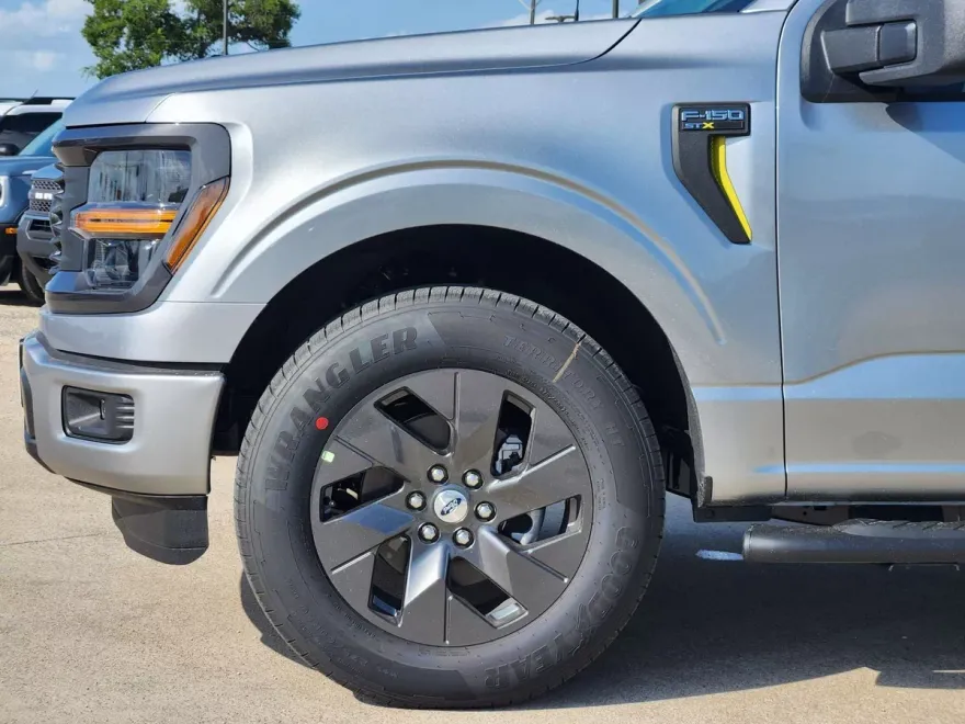 2025 Ford F-150 STX photo 1