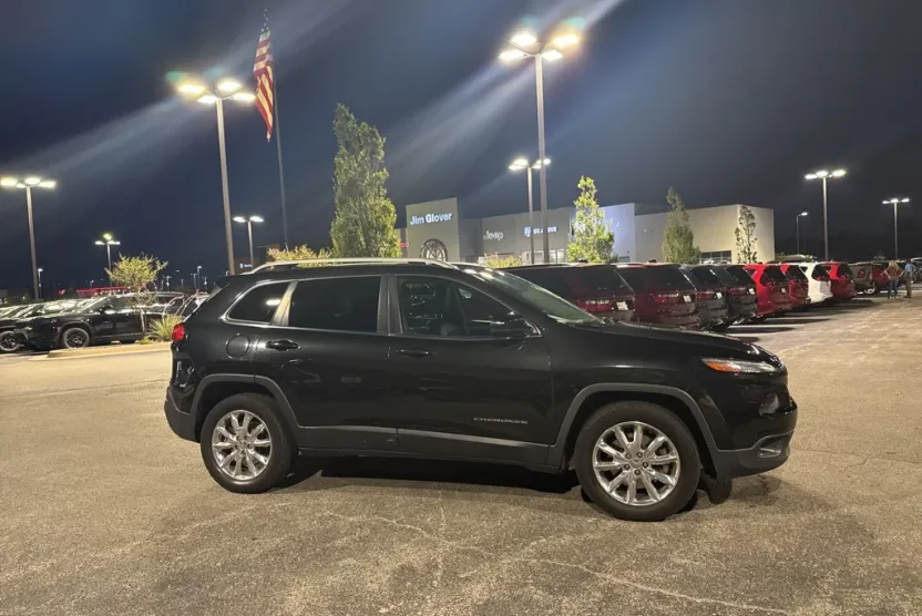 2016 Jeep Cherokee Limited photo 1
