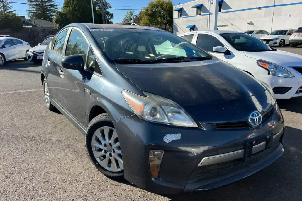 2014 Toyota Prius Plug-in Base photo 1