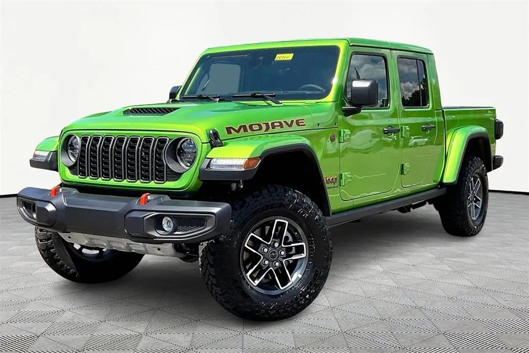 2025 Jeep Gladiator Mojave photo 1