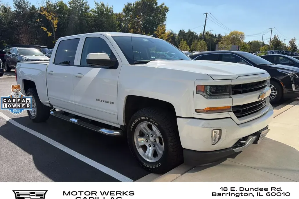 2017 Chevrolet Silverado 1500 LT photo 1