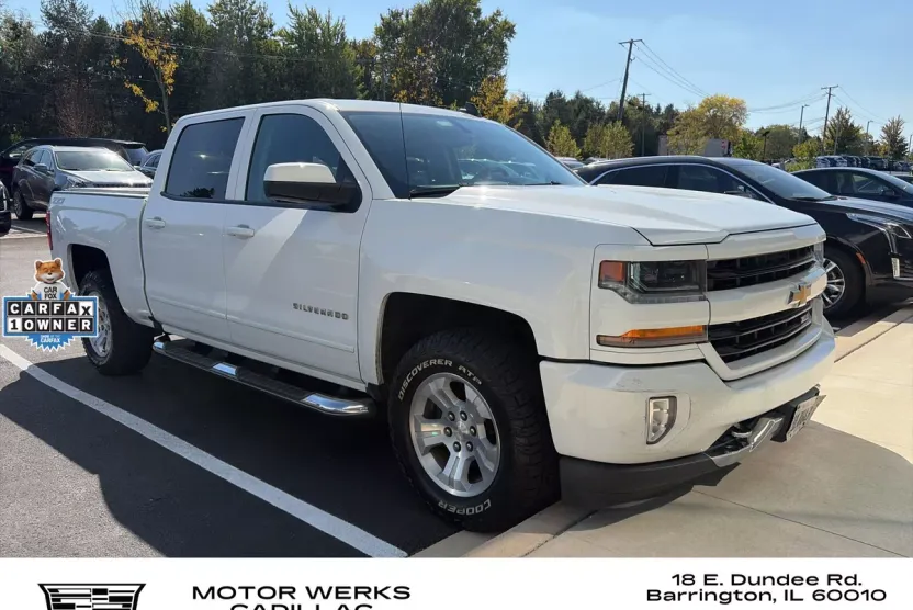 2017 Chevrolet Silverado 1500 LT photo 1