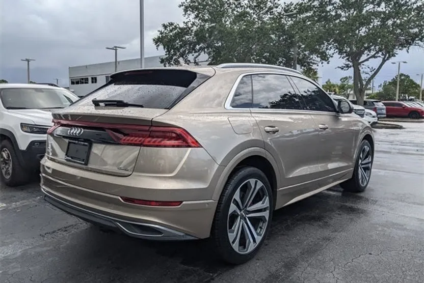2019 Audi Q8 55 Premium photo 1