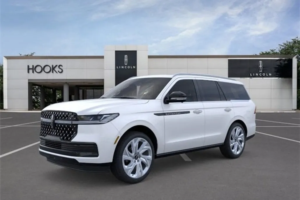 2025 Lincoln Navigator Black Label photo 1
