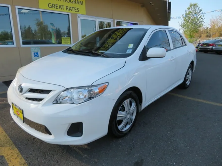 2012 Toyota Corolla L photo 1