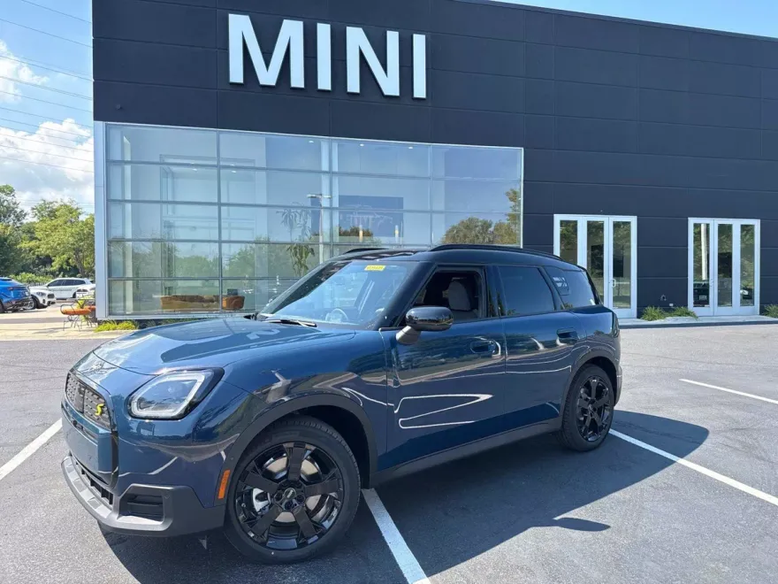 2025 Mini Countryman SE ALL4 photo 1