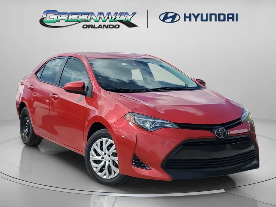 2017 Toyota Corolla L photo 1