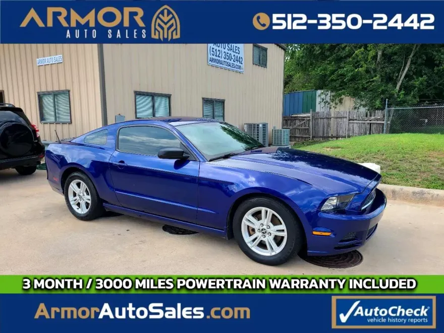 2014 Ford Mustang V6 photo 1