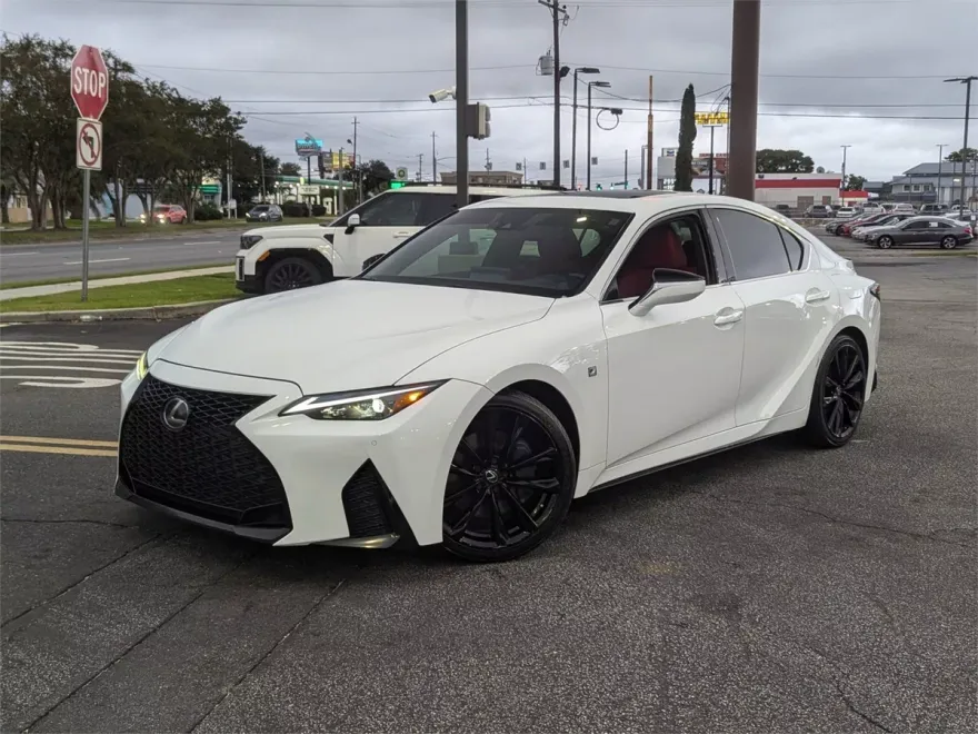 2022 Lexus IS 350 F SPORT photo 1