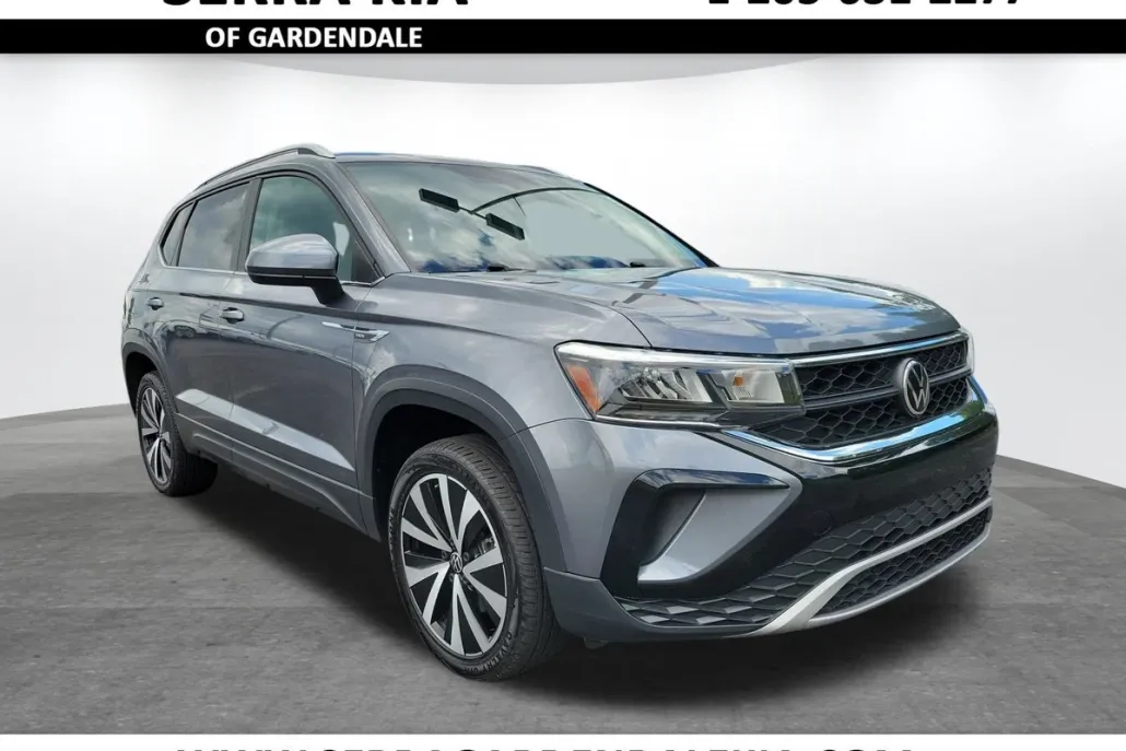 2022 Volkswagen Taos SE photo 1