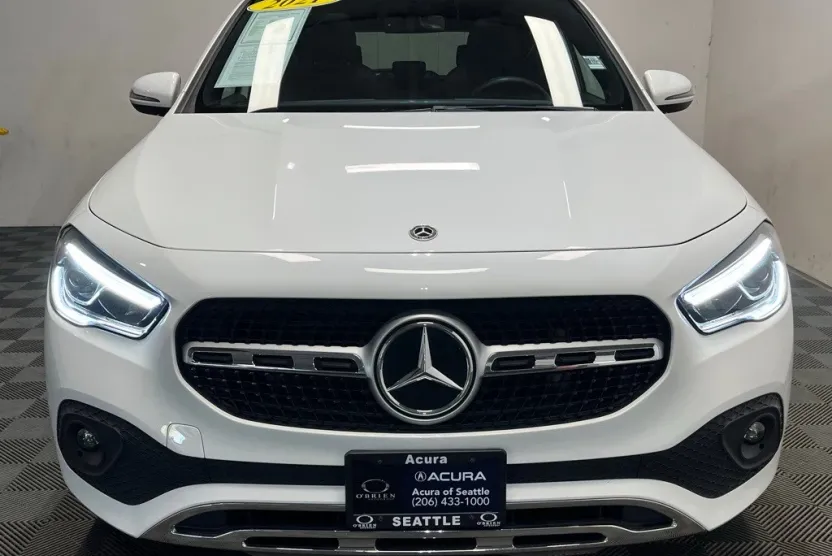 2021 Mercedes Benz GLA 250 4MATIC photo 1