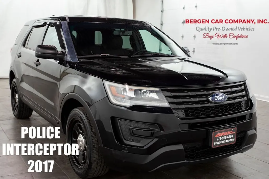 2017 Ford Explorer photo 1