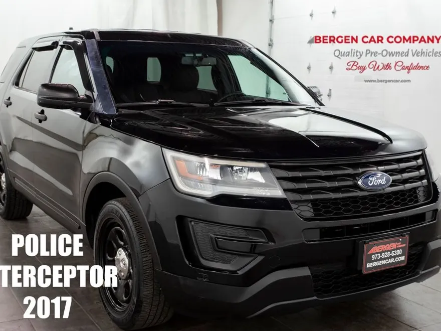 2017 Ford Explorer photo 1
