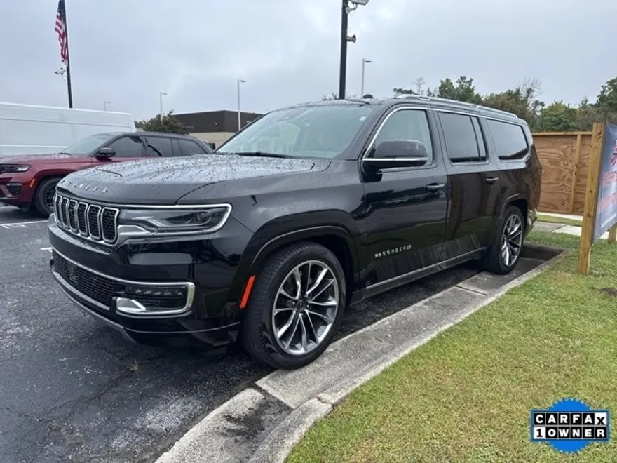 2024 Jeep Wagoneer L Series III photo 1