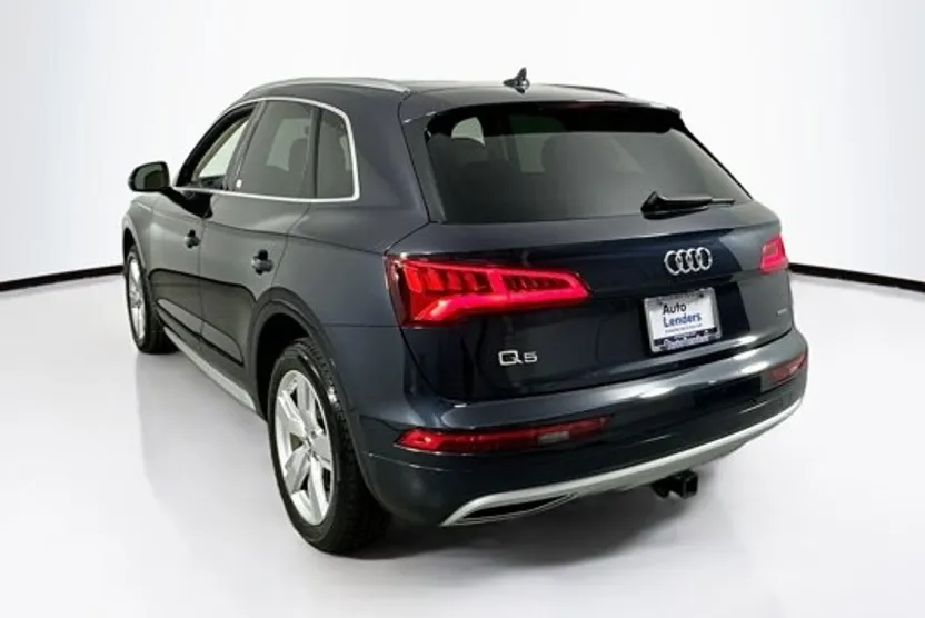 2019 Audi Q5 Premium Plus photo 1