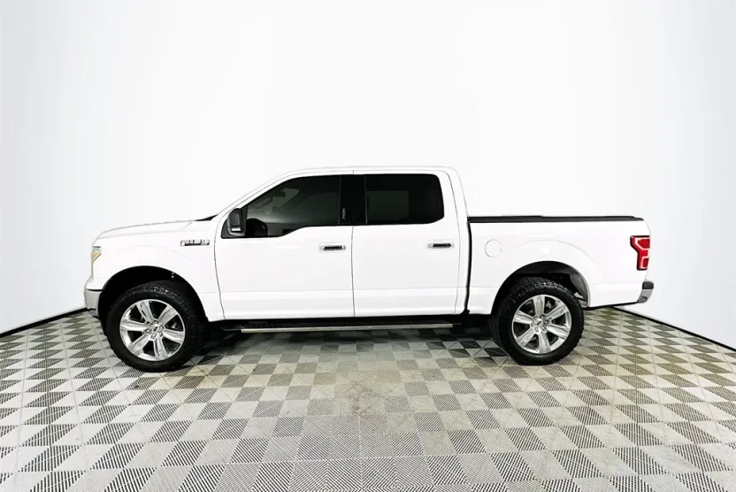 2020 Ford F-150 XLT photo 1