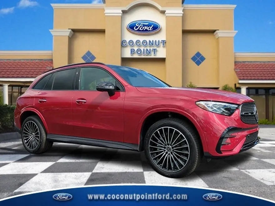 2025 Mercedes Benz GLC 300 4MATIC photo 1