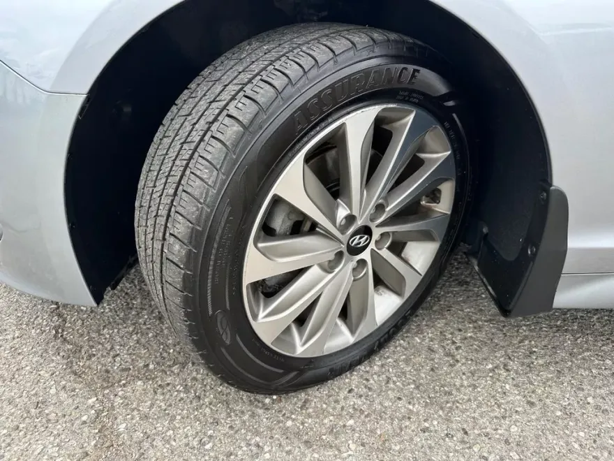 2015 Hyundai Sonata Sport photo 1