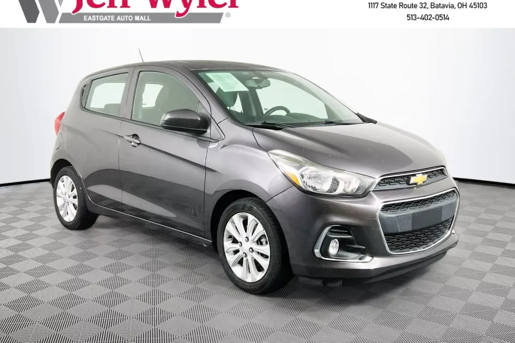 2016 Chevrolet Spark LT photo 1