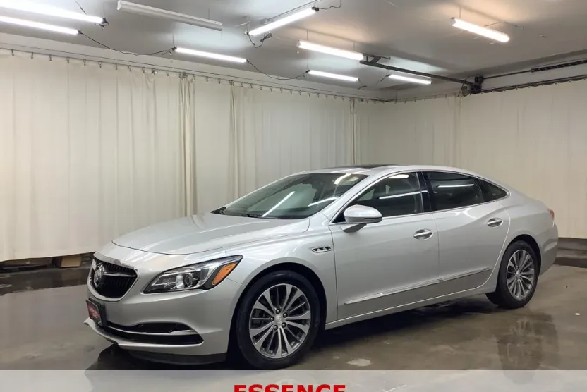 2018 Buick LaCrosse Essence photo 1