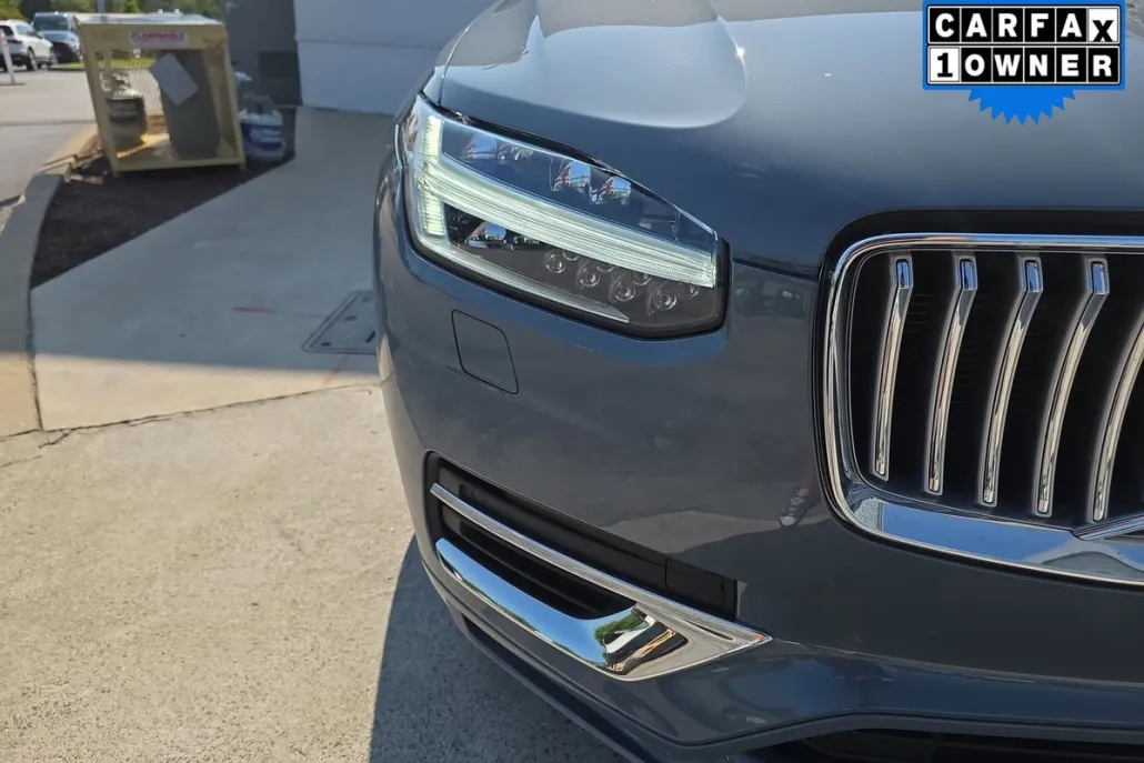 2023 Volvo XC90 Ultimate photo 1