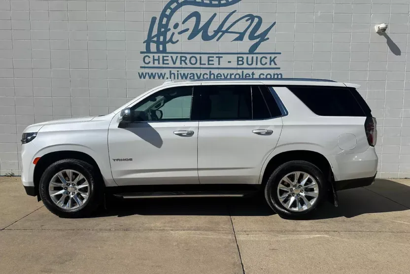 2024 Chevrolet Tahoe Premier photo 1